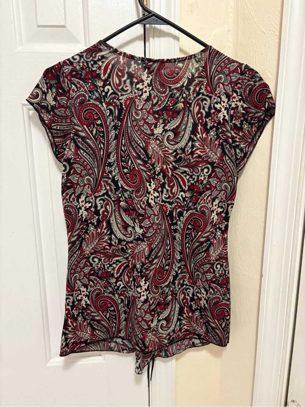 Agenda Paisley Short Sleeve Top in Black, Red and Cream